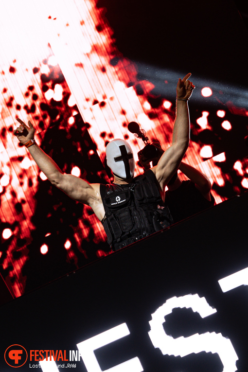 Holy Priest op R² Festival 2025 foto