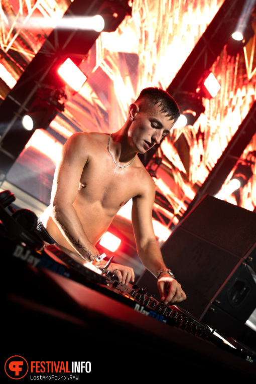 Azyr op R² Festival 2025 foto