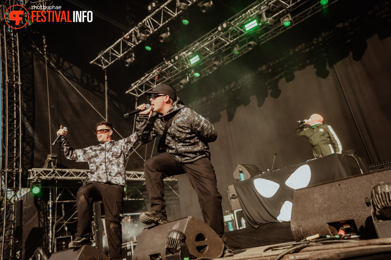 Kneecap op Cabaret Vert 2025 foto