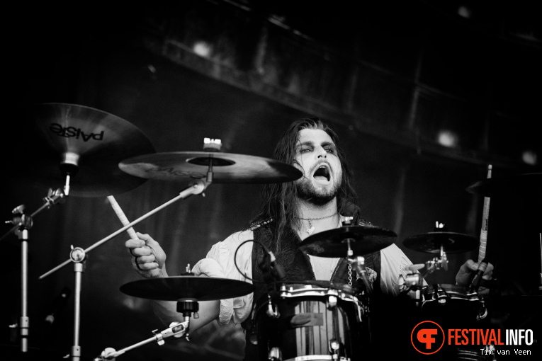 Fleshgod Apocalypse op Dynamo MetalFest 2025 - Zondag foto