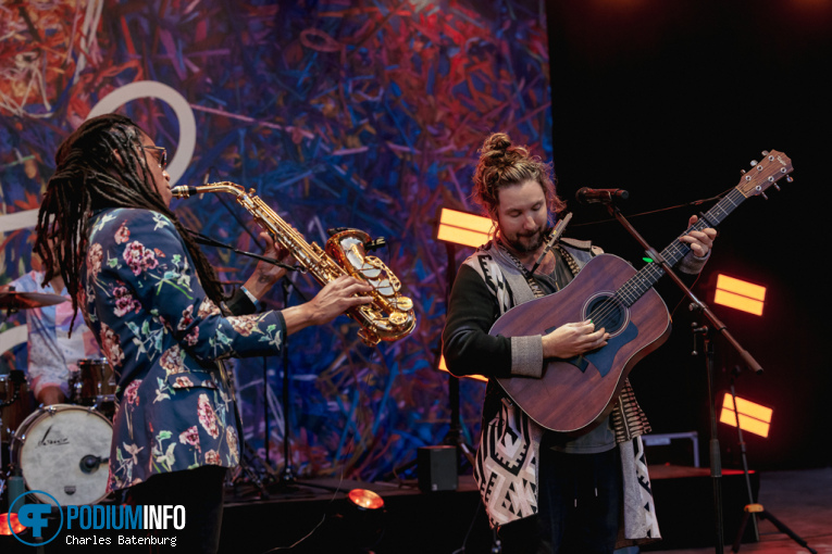 Jeremy Loops op Zuiderpark Live: Jeremy Loops - 19/08 - Zuiderparktheater foto