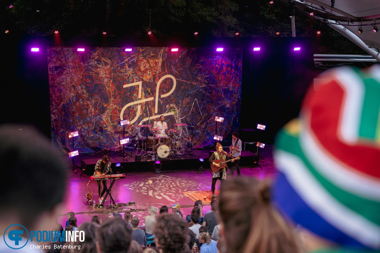 Jeremy Loops op Zuiderpark Live: Jeremy Loops - 19/08 - Zuiderparktheater foto