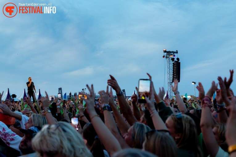 Guus Meeuwis op Het Grootste Zomerfeest van Nederland 2025 foto