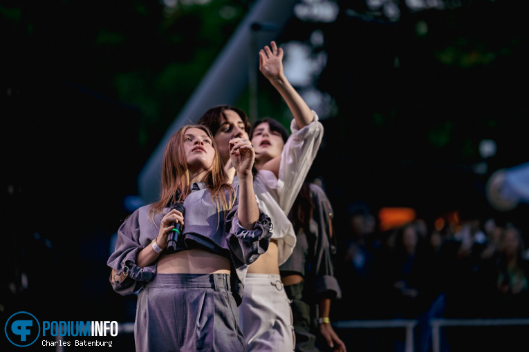 Eefje de Visser op Zuiderpark Live: Eefje de Visser - 24/08 - Zuiderparktheater foto