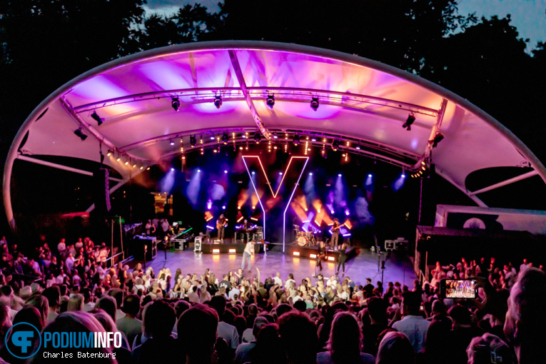 Yves Berendse op Zuiderpark Live: Yves Berendse - 08/09 - Zuiderparktheater foto