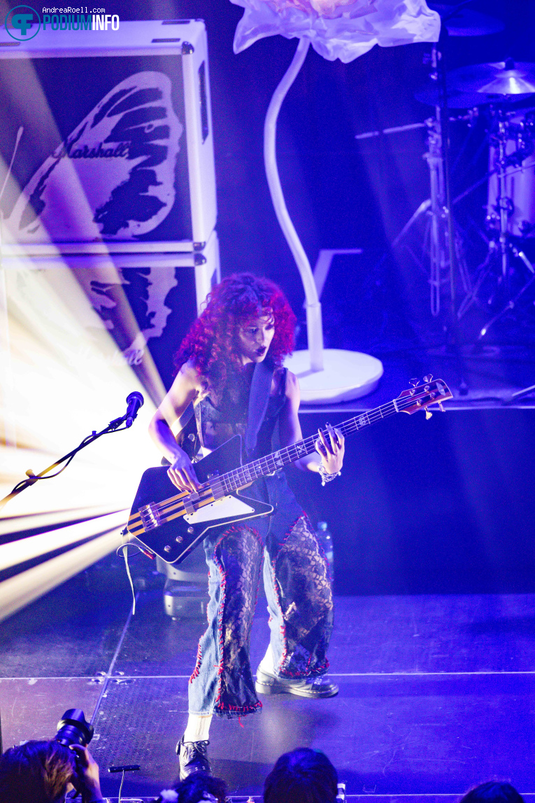 Nova Twins op Nova Twins - 17/09 - TivoliVredenburg foto