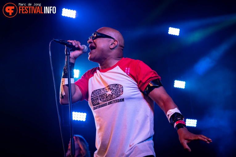 Rudeboy Plays Urban Dance Squad op Baroeg Open Air 2025 foto