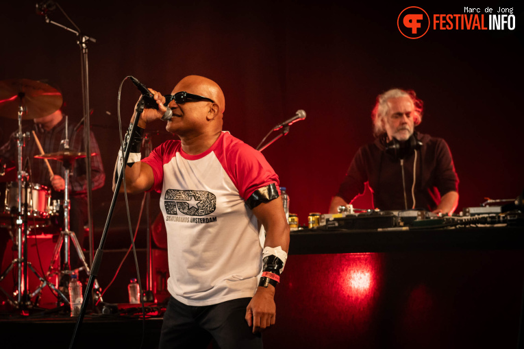 Rudeboy Plays Urban Dance Squad op Baroeg Open Air 2025 foto