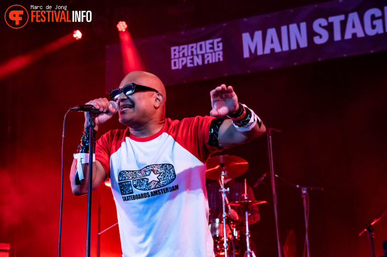 Rudeboy Plays Urban Dance Squad op Baroeg Open Air 2025 foto