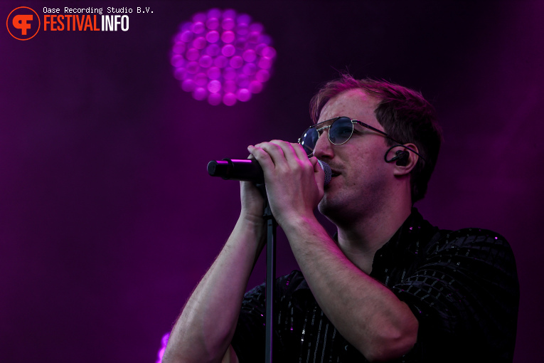 Bee Gees Forever (by MainCourse) op Live In The Park Zwolle 2025 foto
