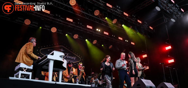 Mr. Jones & Just in Case op Live In The Park Zwolle 2025 foto