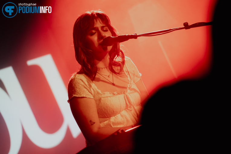 Hanniou op Ben Ellis - 20/09 - Melkweg foto