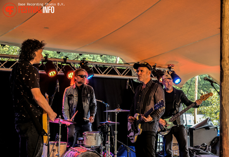 The Pheromones op Hip On The Farm 2025 foto