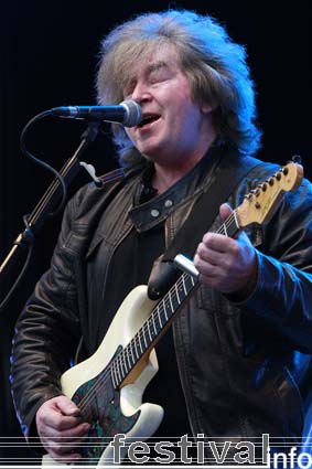 Mick Taylor op Highlands Festival 2009 foto