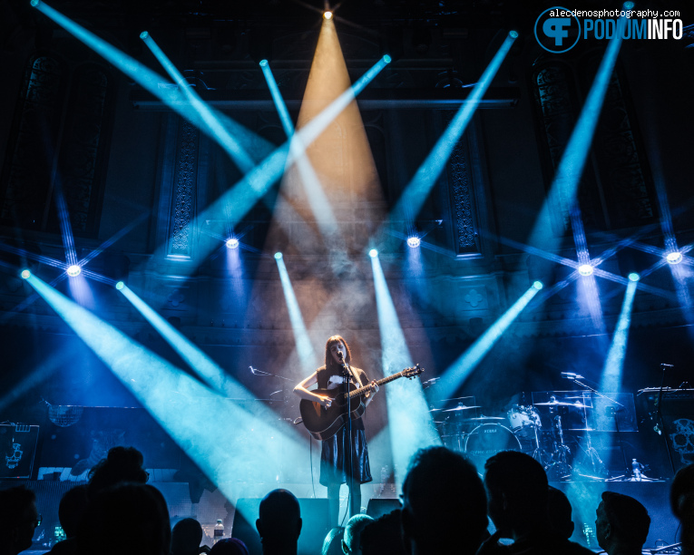 Inge Lamboo op Sophie Ellis-Bextor - 26/09 - Paradiso foto