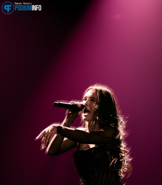 Mimi Webb op Mimi Webb - 29/09 - Melkweg foto