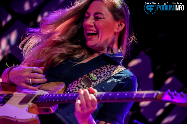 Joanne Shaw Taylor op Joanne Shaw Taylor - 30/09 - Luxor Live foto