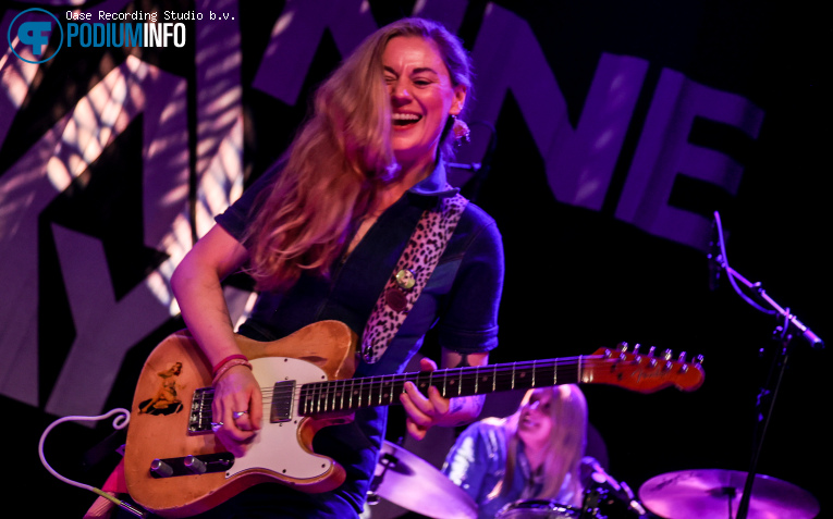 Joanne Shaw Taylor op Joanne Shaw Taylor - 30/09 - Luxor Live foto