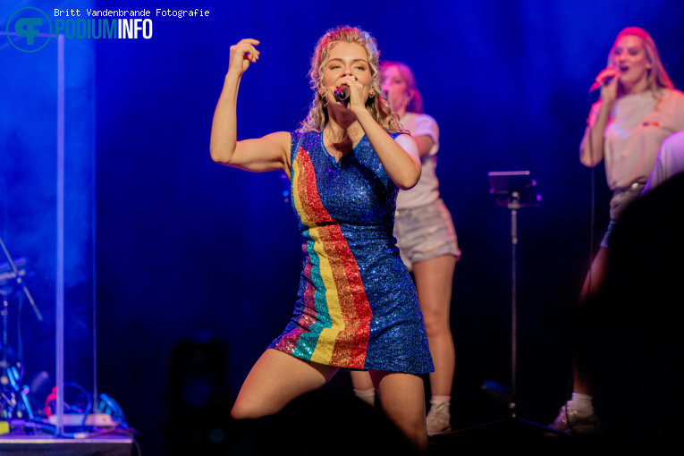 K3 op K3 & Live Band - Haarlem Vinyl - 27/09 - PHIL foto