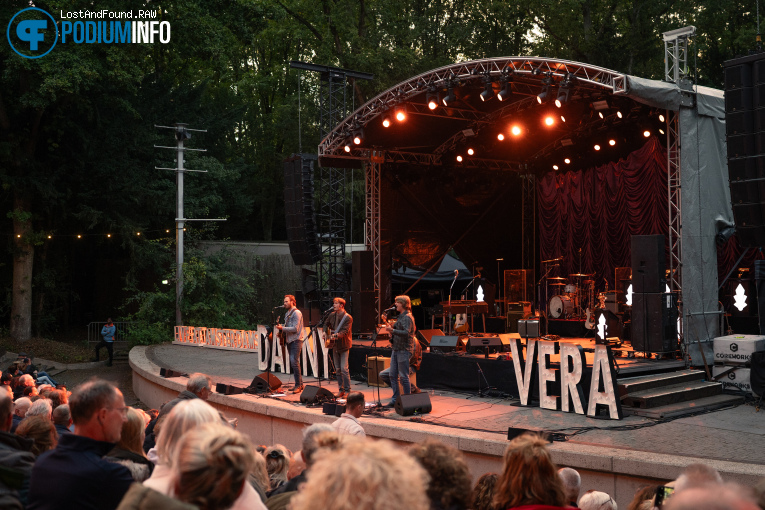 Dean Presley op Danny Vera - 25/09 - Openlucht Theater Amsterdamse Bos foto