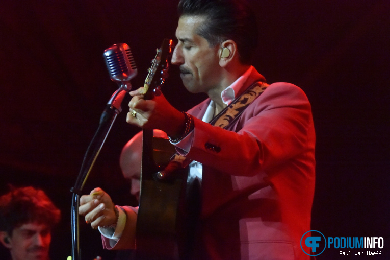 Danny Vera op Danny Vera - 26/09 - Openlucht Theater Amsterdamse Bos foto