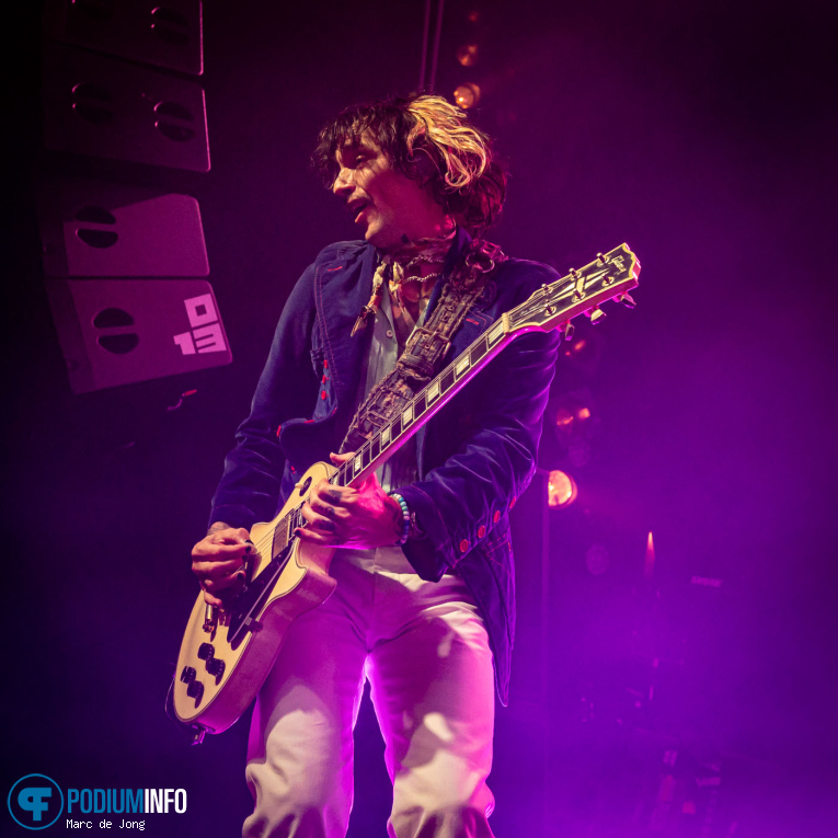 The Darkness op The Darkness - 02/10 - 013 foto