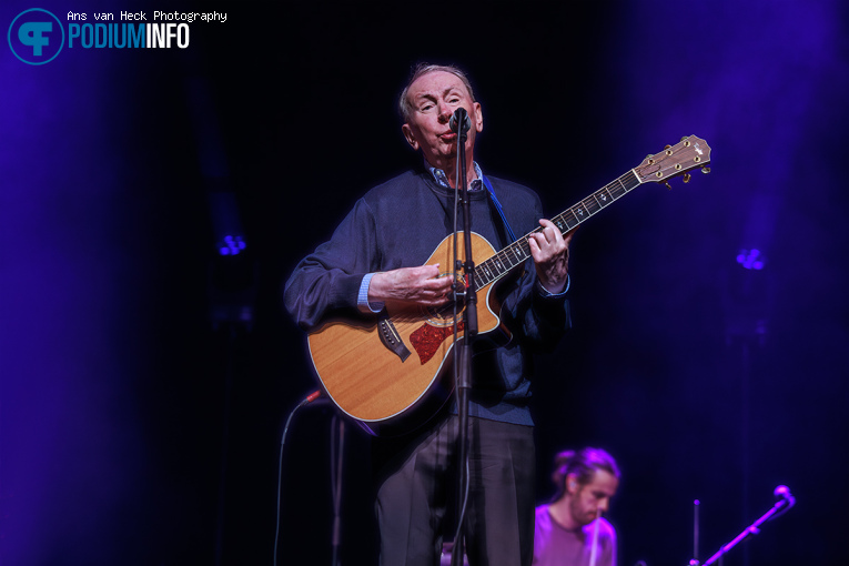 Al Stewart op Al Stewart - 29/09 - Koninklijk Theater Carré foto