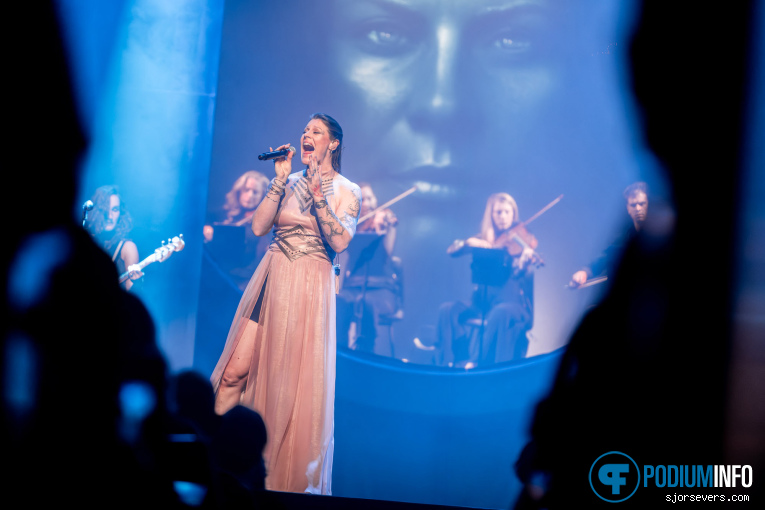 Floor Jansen op Floor Jansen - 02/10 - Koninklijk Theater Carré foto