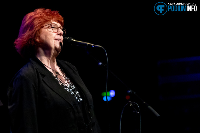 Maggie Reilly op Maggie Reilly - 04/10 - Q-Factory foto