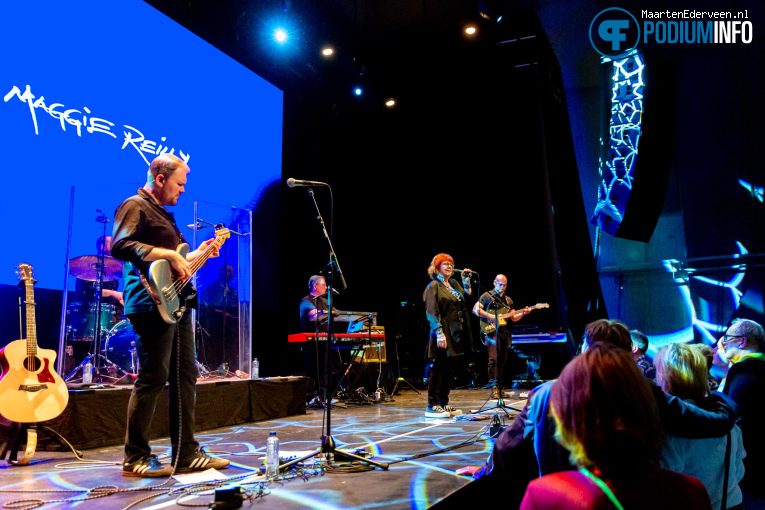 Maggie Reilly op Maggie Reilly - 04/10 - Q-Factory foto
