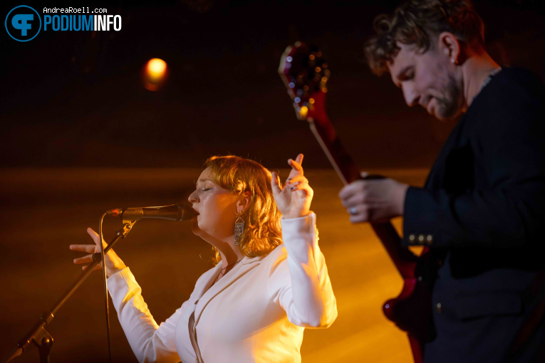 Anouk Wolf op Sera - 15/10 - Tolhuistuin foto