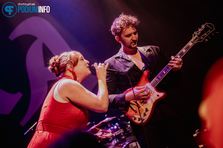Anouk Wolf op Sera - 16/10 - TivoliVredenburg foto