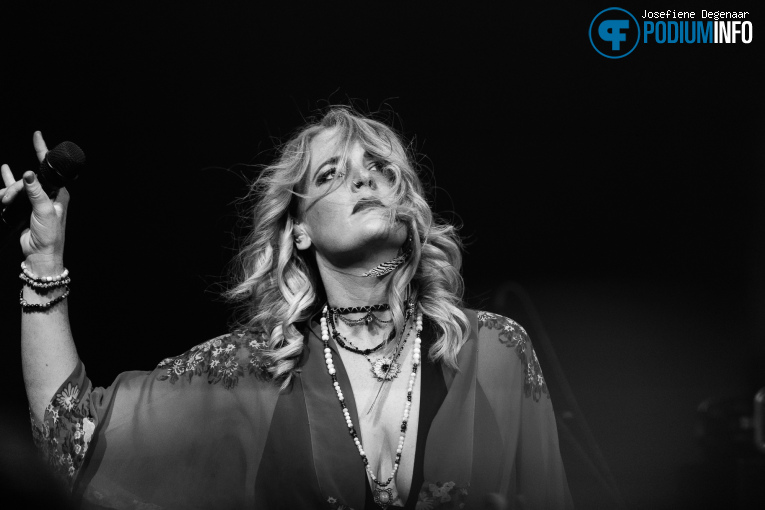 Elles Bailey op Elles Bailey - 19/10 - Fluor foto