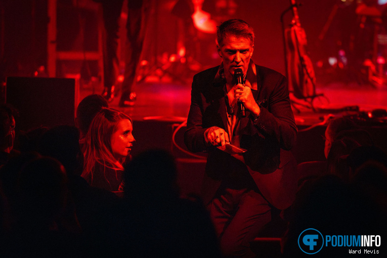 Queens Of The Stone Age op Queens Of The Stone Age - 26/10 - Koninklijk Theater Carré foto