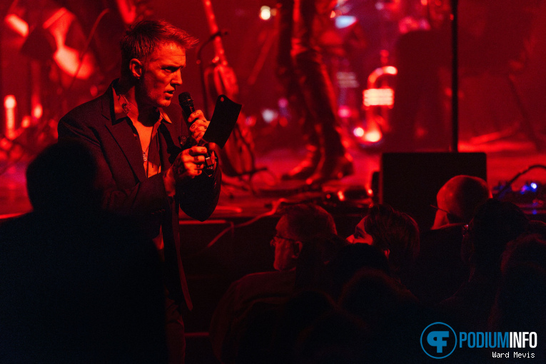 Queens Of The Stone Age op Queens Of The Stone Age - 26/10 - Koninklijk Theater Carré foto