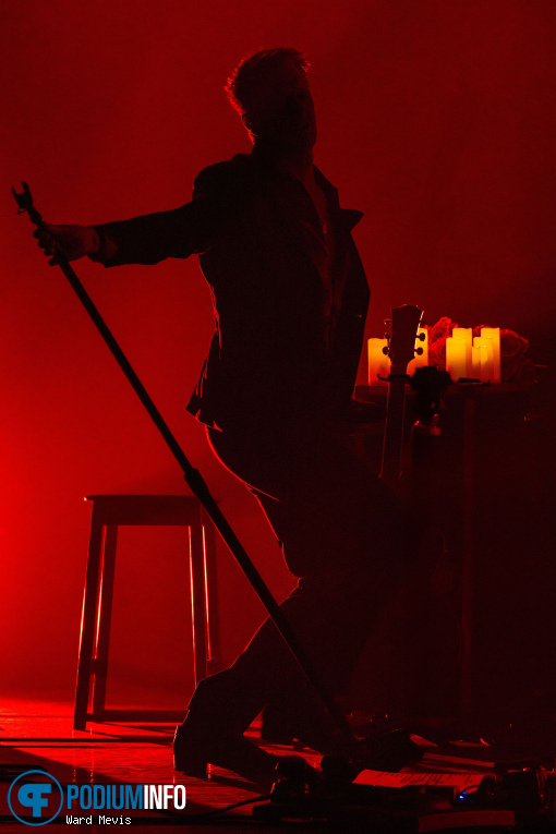 Queens Of The Stone Age op Queens Of The Stone Age - 26/10 - Koninklijk Theater Carré foto