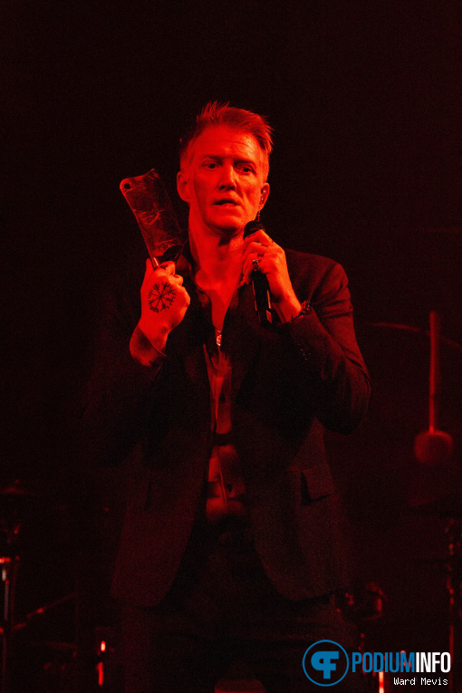 Queens Of The Stone Age op Queens Of The Stone Age - 26/10 - Koninklijk Theater Carré foto