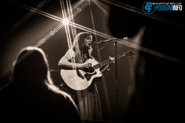 NÆL op Spain - 31/10 - Effenaar foto