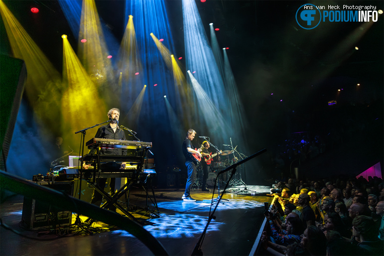 Level 42 op Level 42 - 31/10 - TivoliVredenburg foto