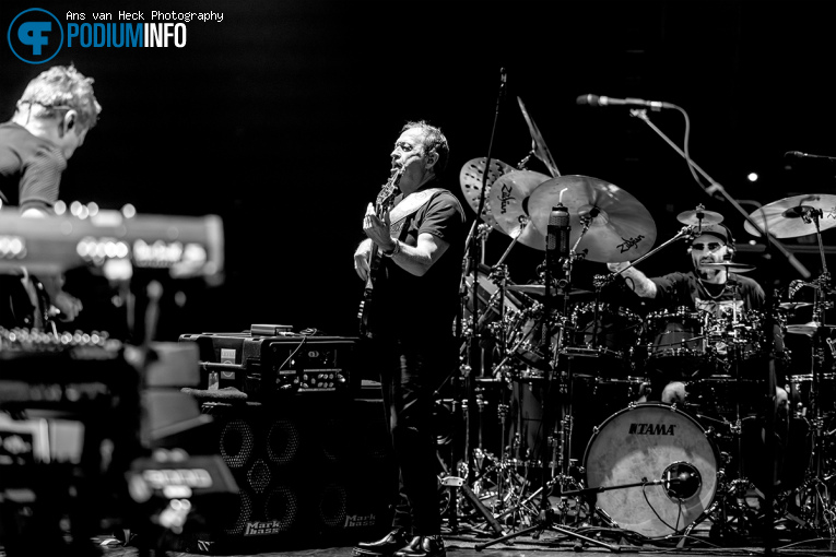 Level 42 op Level 42 - 31/10 - TivoliVredenburg foto