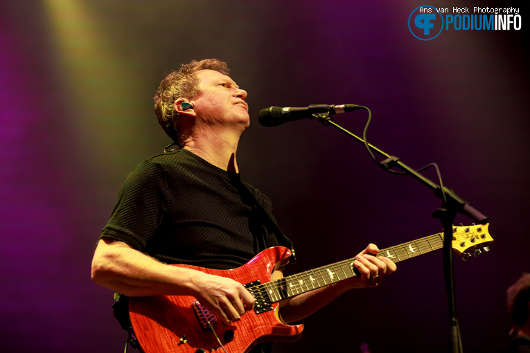 Level 42 op Level 42 - 31/10 - TivoliVredenburg foto