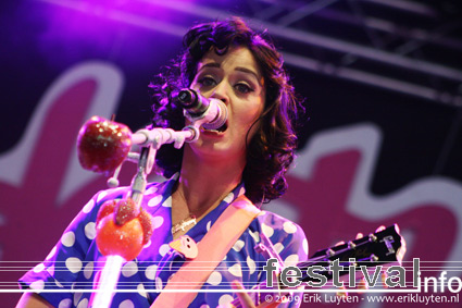 Katy Perry op Pinkpop 2009 foto