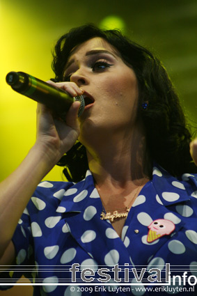 Katy Perry op Pinkpop 2009 foto