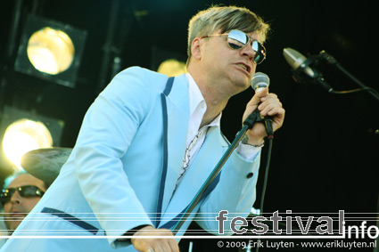 Me First and the Gimme Gimmes op Pinkpop 2009 foto