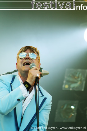 Me First and the Gimme Gimmes op Pinkpop 2009 foto