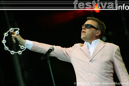 Madness op Pinkpop 2009 foto