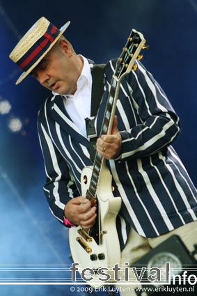 Madness op Pinkpop 2009 foto