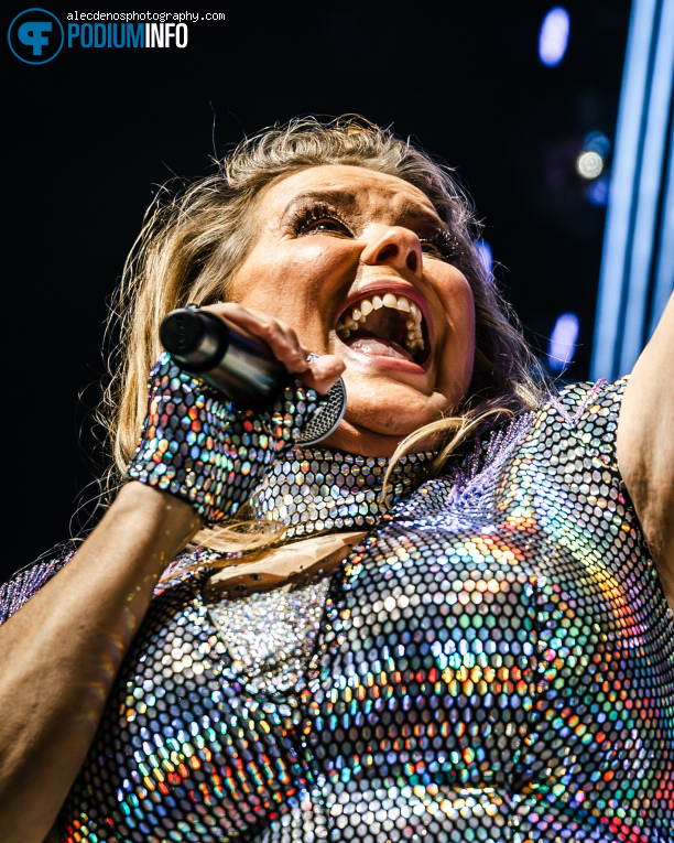 Babette van Veen op Het Grote Ademnood Discobal - 07/11 - AFAS Live foto