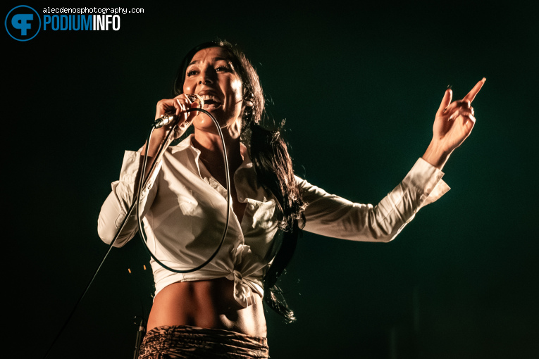 Miss Kaninna op Kneecap - 12/11 - AFAS Live foto