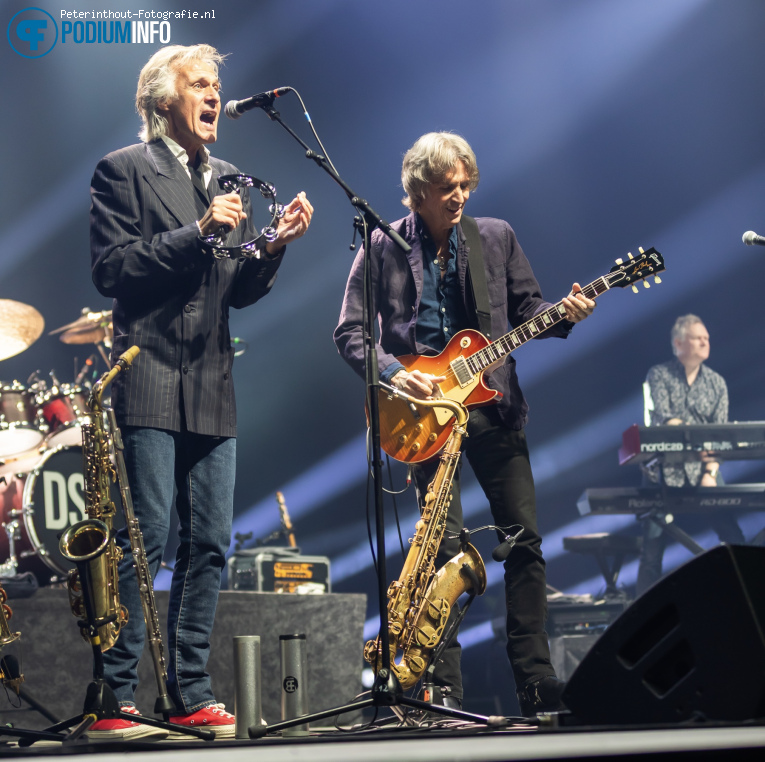 The Dire Straits Experience op The Dire Straits Experience In Rotterdam Ahoy - 12/11 - Ahoy foto